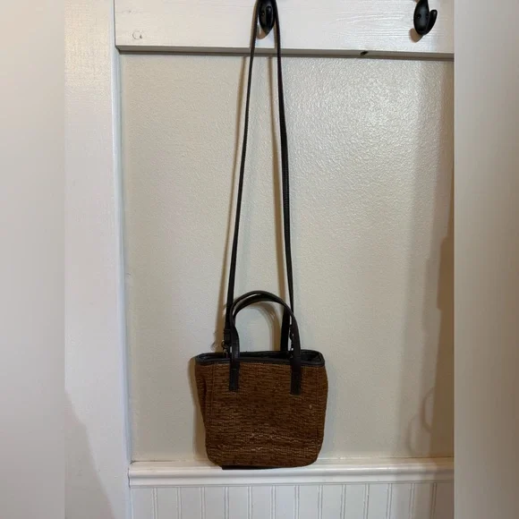 Vintage Apostrophe Brown Woven Crossbody Bag with Black Straps in meant conditio - Picture 3 of 7
